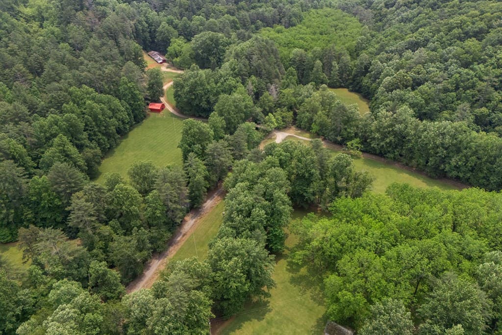 7320 Chestnut Valley Road, Hiawassee GA 30546 - Photo