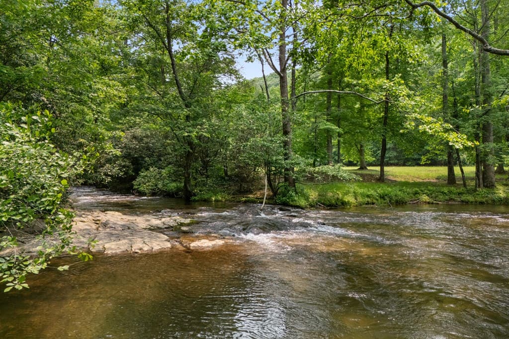 7320 Chestnut Valley Road, Hiawassee GA 30546 - Photo