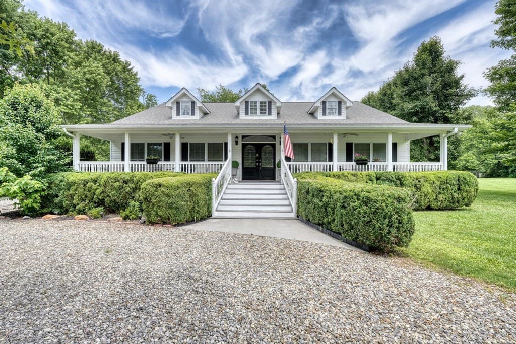 162 Grandview Drive, Young Harris GA 30582 - Photo