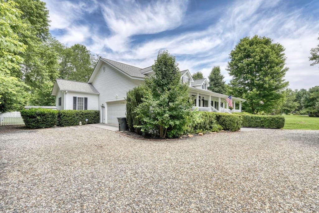 162 Grandview Drive, Young Harris GA 30582 - Photo