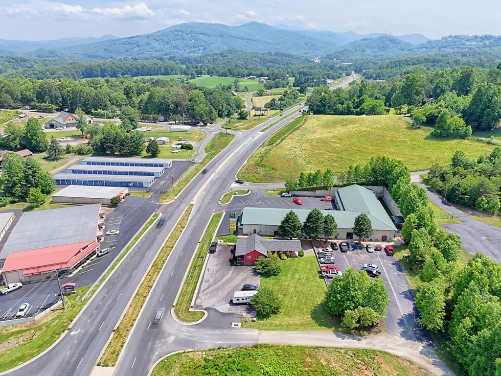 3280 Nc-69, Hayesville NC 28904 - Photo