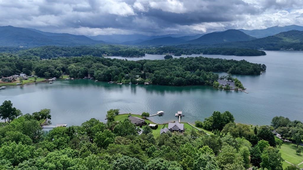 131 Wonderview Drive, Hayesville NC 28904 - Photo