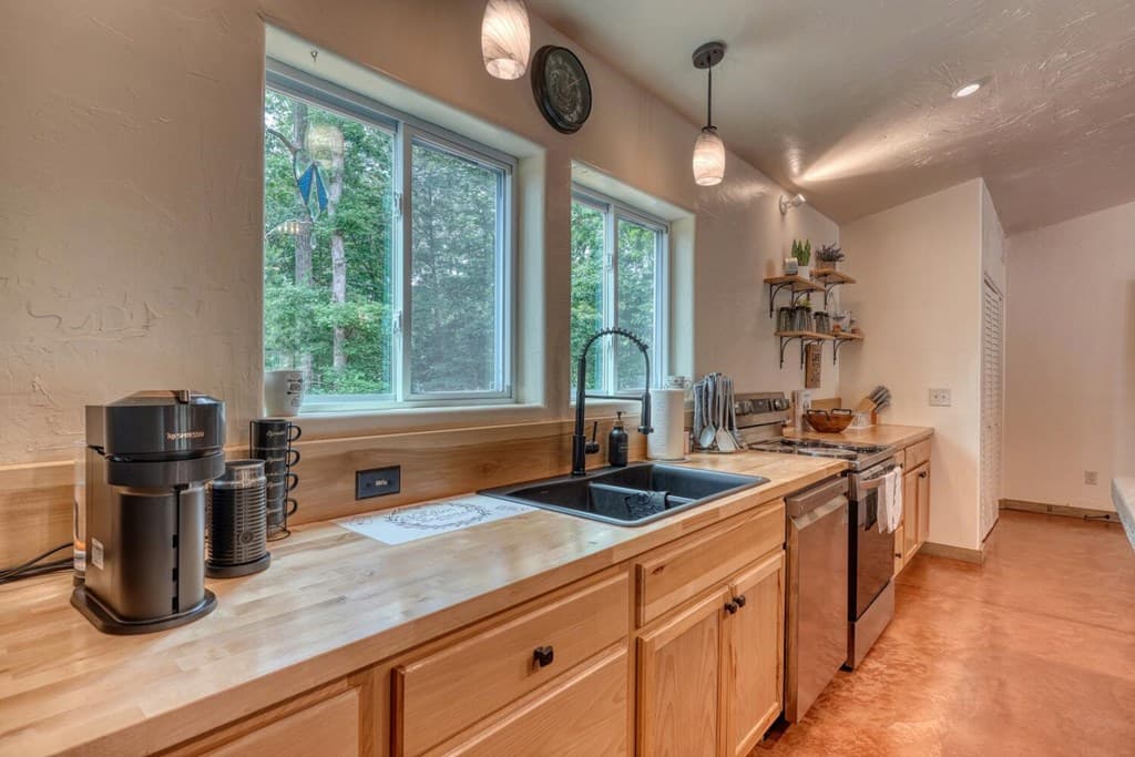 1529 Cedar View Lane, Hiawassee GA 30546 - Photo