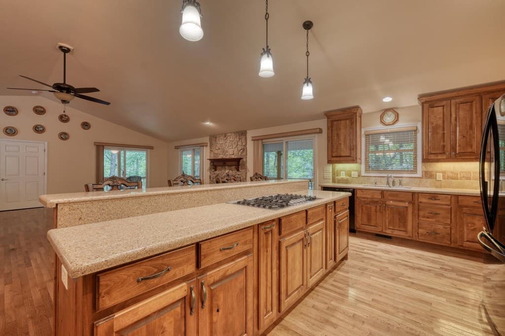 2087 Woodlake Lane, Young Harris GA 30582 - Photo