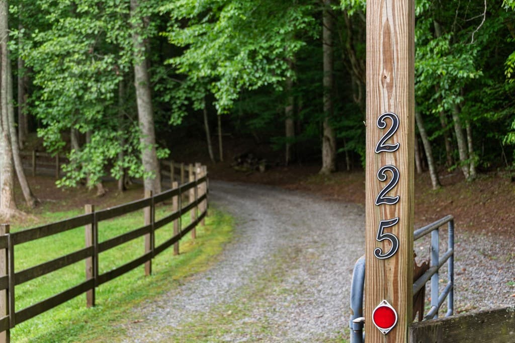225 Cohutta Ranch Road, Blue Ridge GA 30513 - Photo