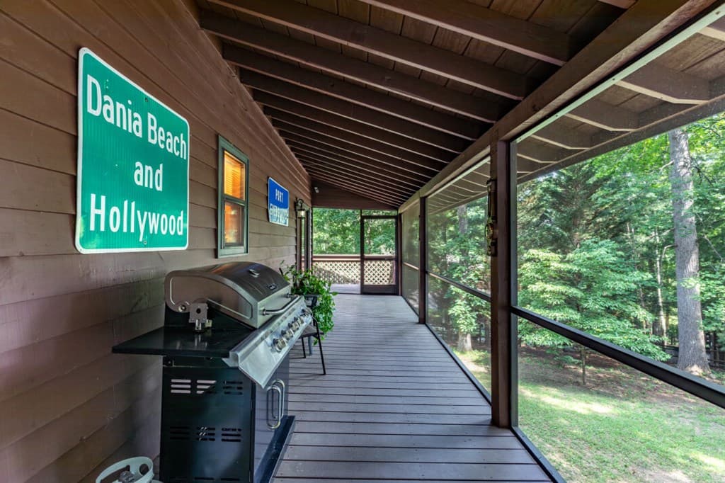 1133 Garrett Circle, Blairsville GA 30512 - Photo