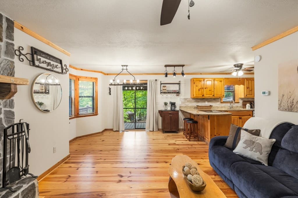 1133 Garrett Circle, Blairsville GA 30512 - Photo
