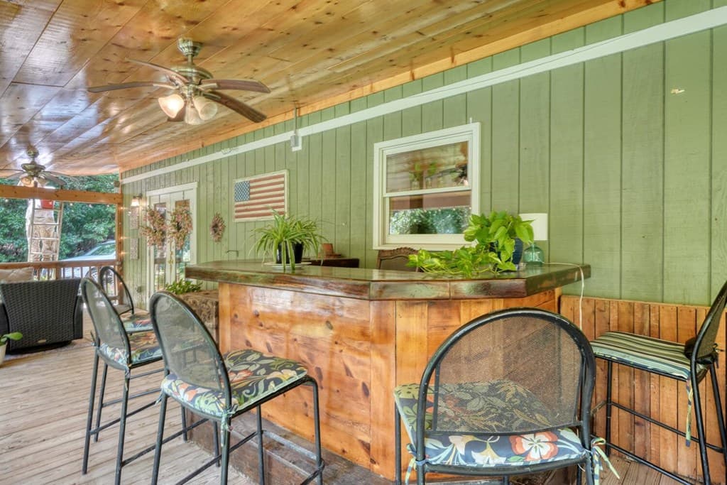 243 Chattahoochee Acres, Cleveland GA 30528 - Photo