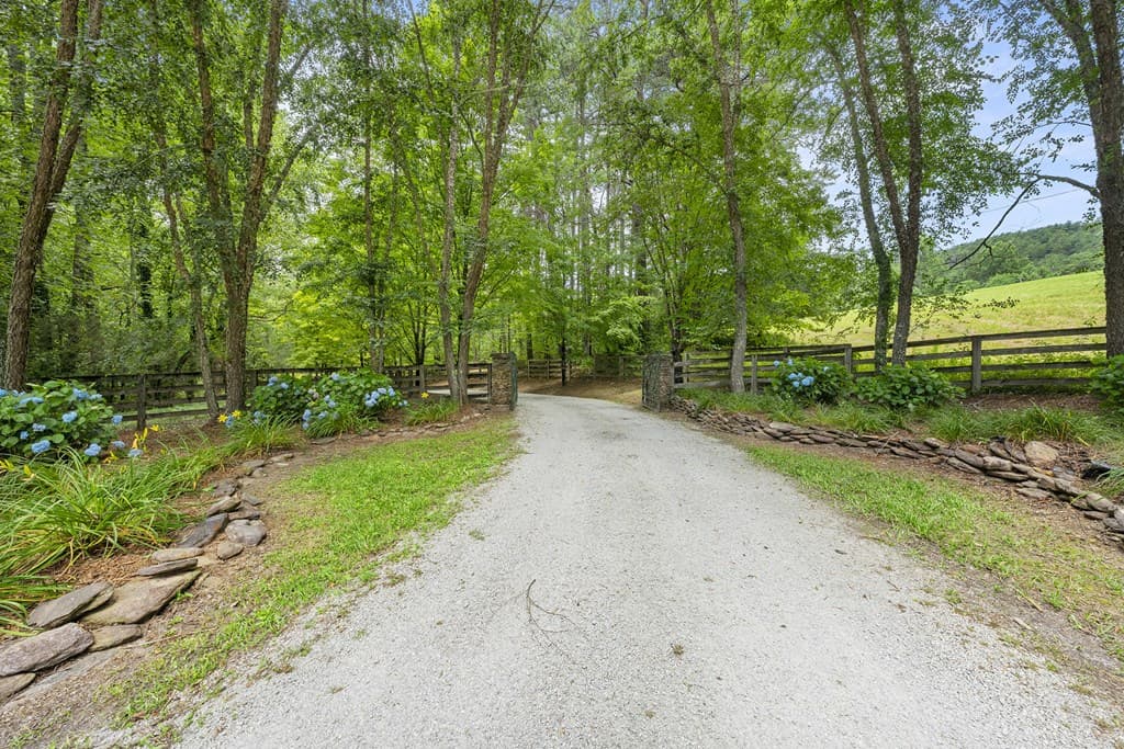 9883 Warwoman Road, Clayton GA 30525 - Photo