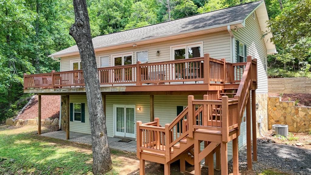 2333 Lovingood Road, Hiawassee GA 30546 - Photo
