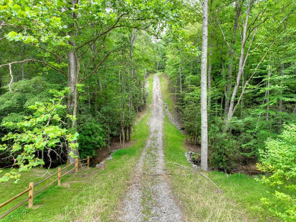 1696 Rocky Top Road, Blairsville GA 30512 - Photo