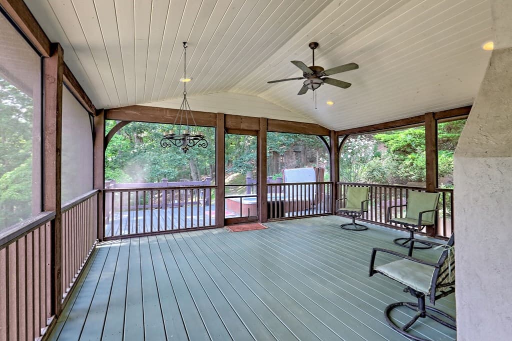 251 Quail Cove Lane, Brasstown NC 28902 - Photo