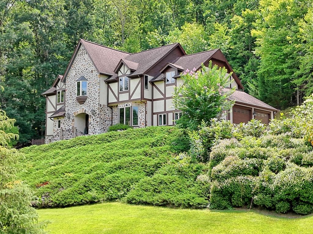 251 Quail Cove Lane, Brasstown NC 28902 - Photo