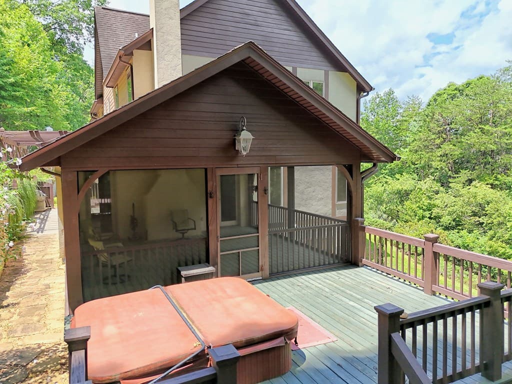 251 Quail Cove Lane, Brasstown NC 28902 - Photo