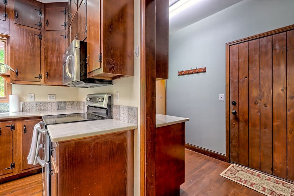 251 Quail Cove Lane, Brasstown NC 28902 - Photo