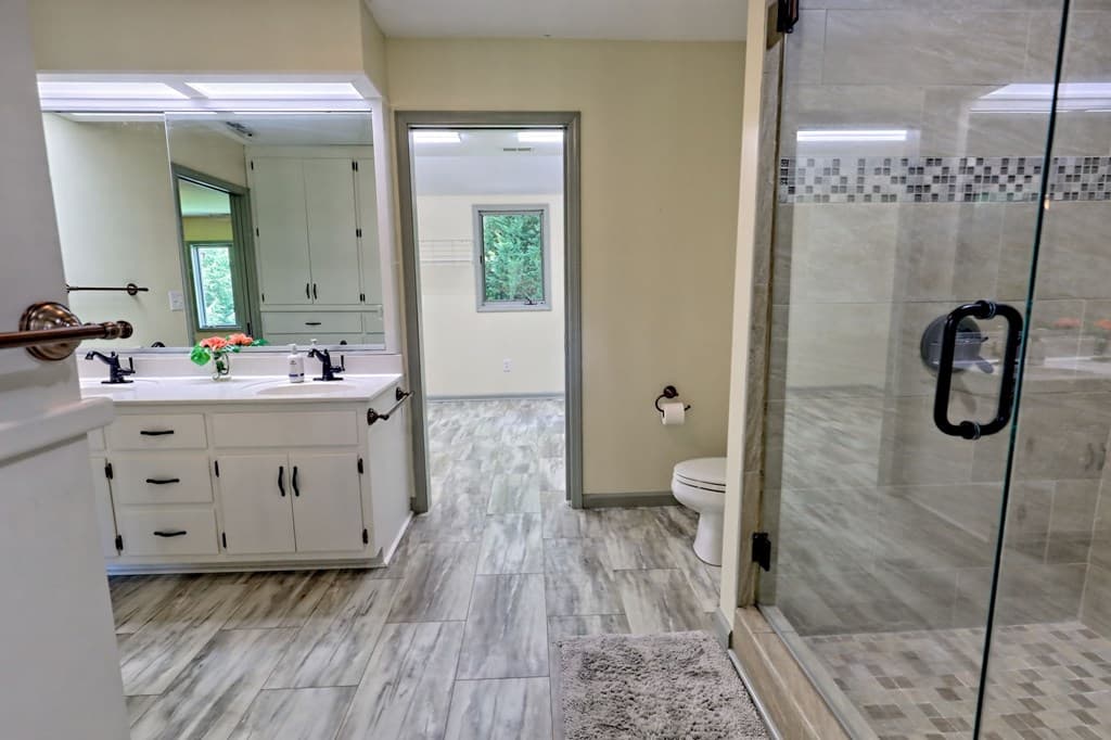 251 Quail Cove Lane, Brasstown NC 28902 - Photo
