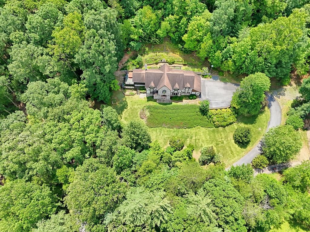 251 Quail Cove Lane, Brasstown NC 28902 - Photo