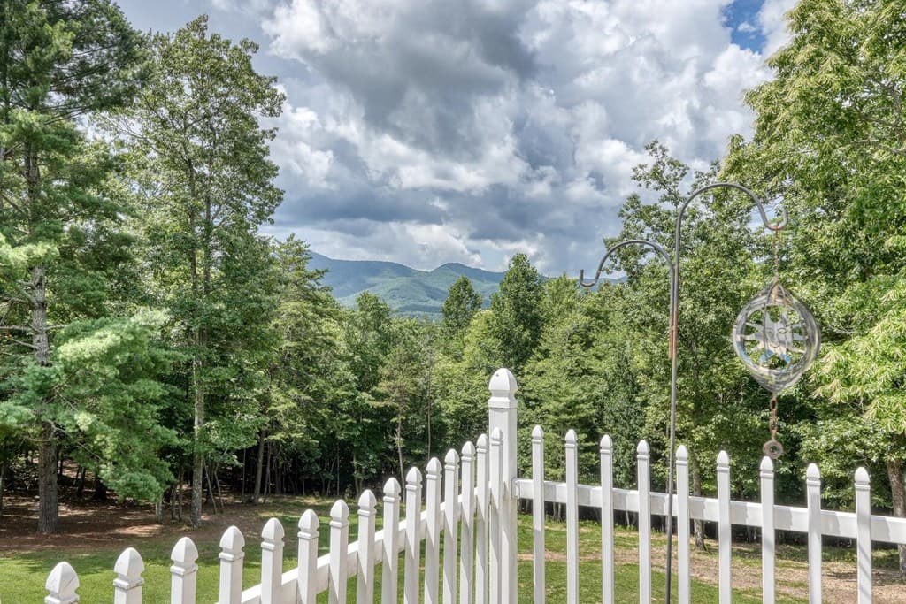 266 E Wright Road, Blairsville GA 30512 - Photo