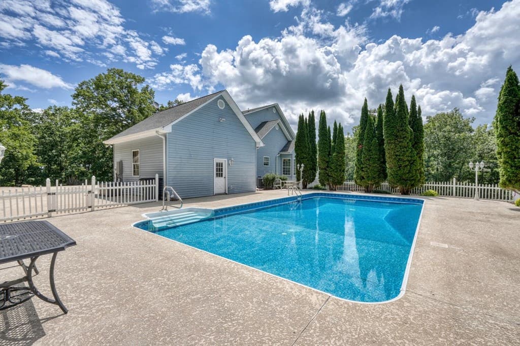 266 E Wright Road, Blairsville GA 30512 - Photo