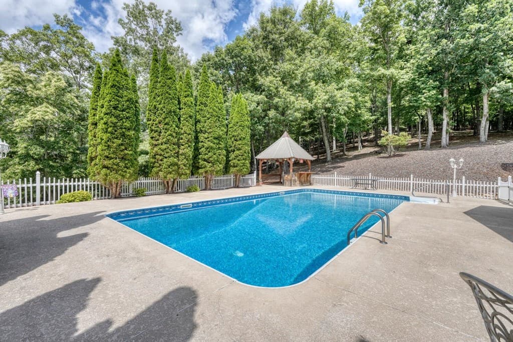 266 E Wright Road, Blairsville GA 30512 - Photo