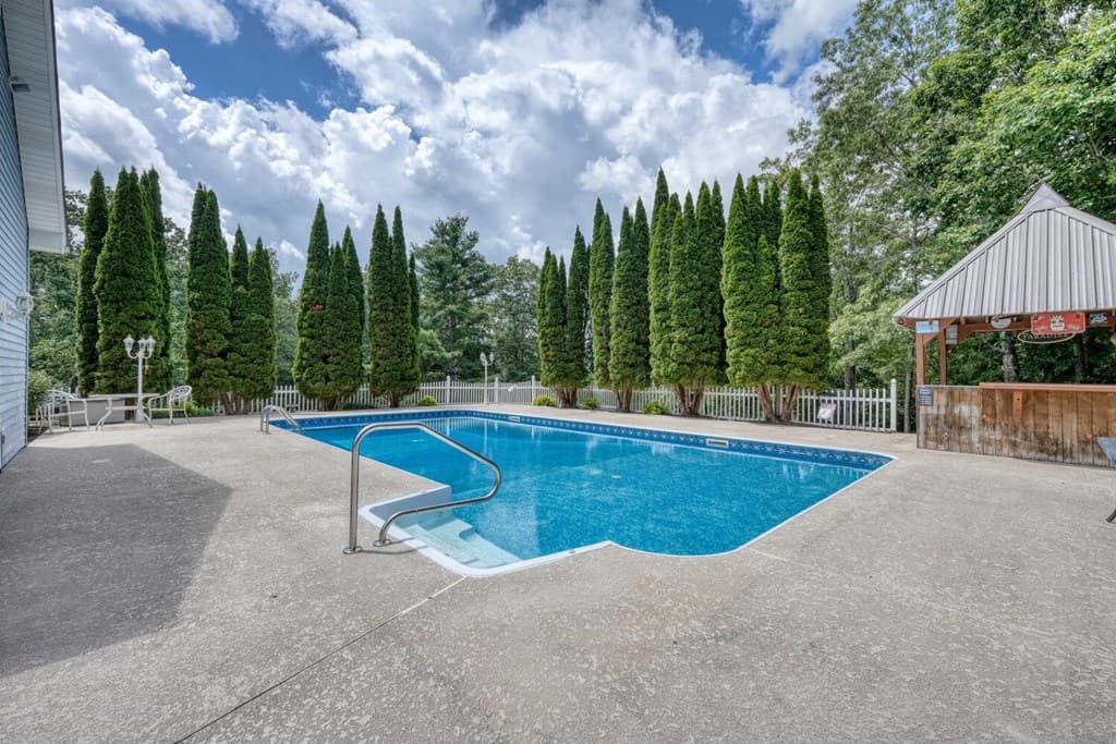 266 E Wright Road, Blairsville GA 30512 - Photo