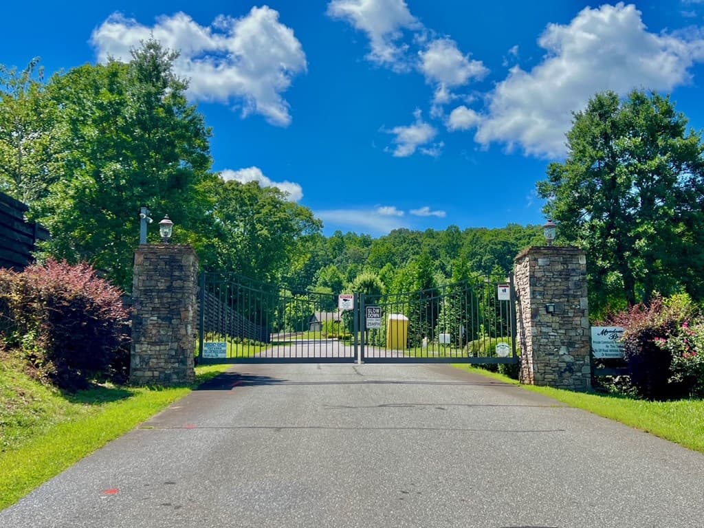 64 Meadow Brooke Drive, Young Harris GA 30582 - Photo