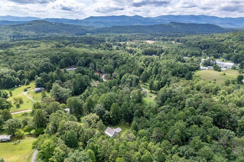 411 Piney Acres Road, Blue Ridge GA 30513 - Photo