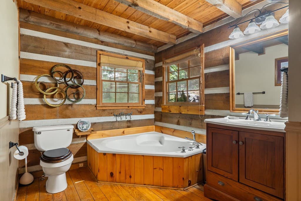 136 Honeysuckle Way, Blue Ridge GA 30513 - Photo