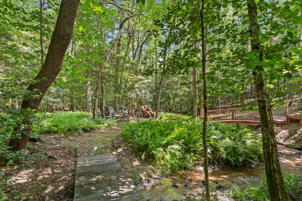 136 Honeysuckle Way, Blue Ridge GA 30513 - Photo