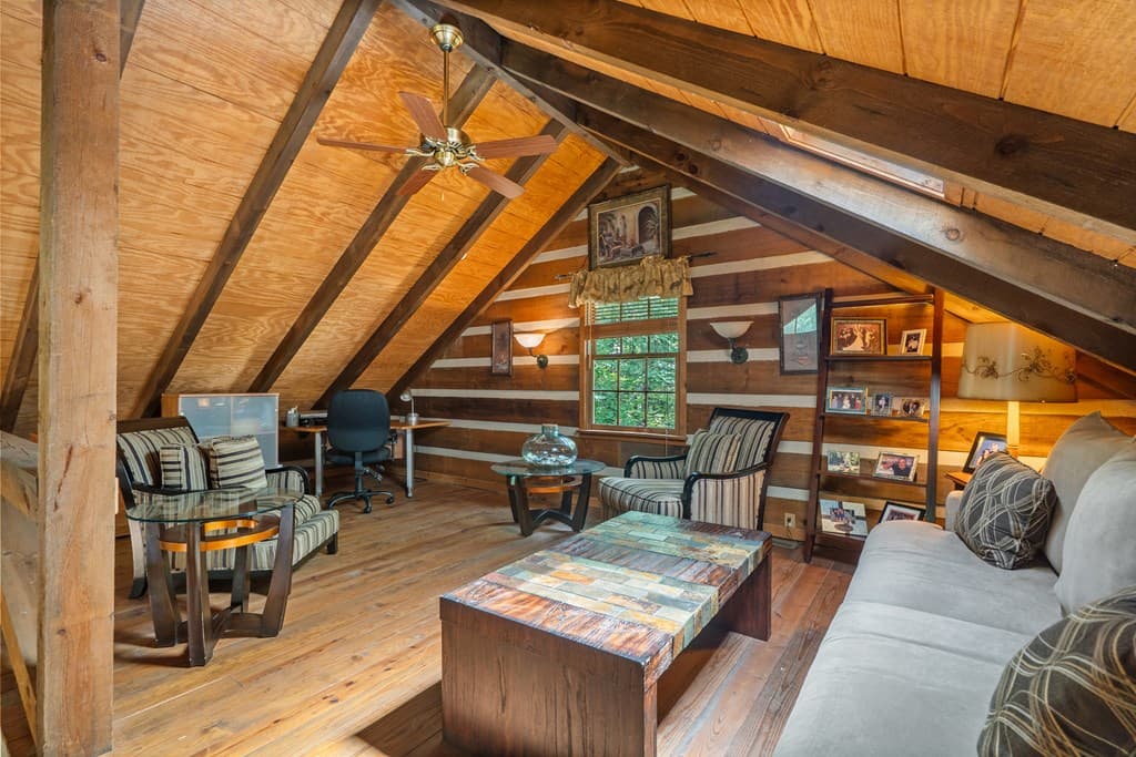 136 Honeysuckle Way, Blue Ridge GA 30513 - Photo