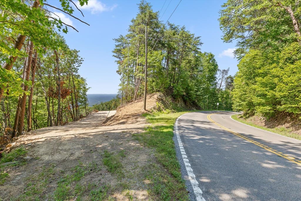 4404 Hwy 52, Chatsworth GA 30705 - Photo