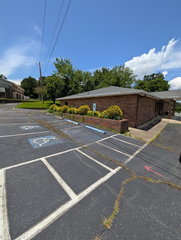 1000 Blue Ridge Drive, Mccaysville GA 30555 - Photo