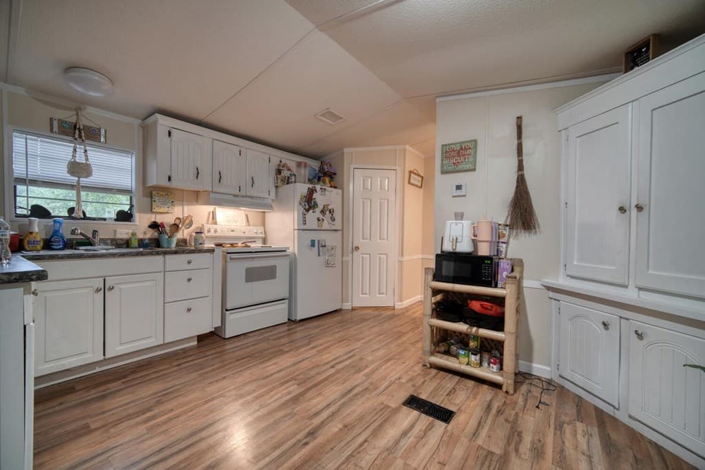 54 Bakeshop Lane, Cleveland GA 30528 - Photo