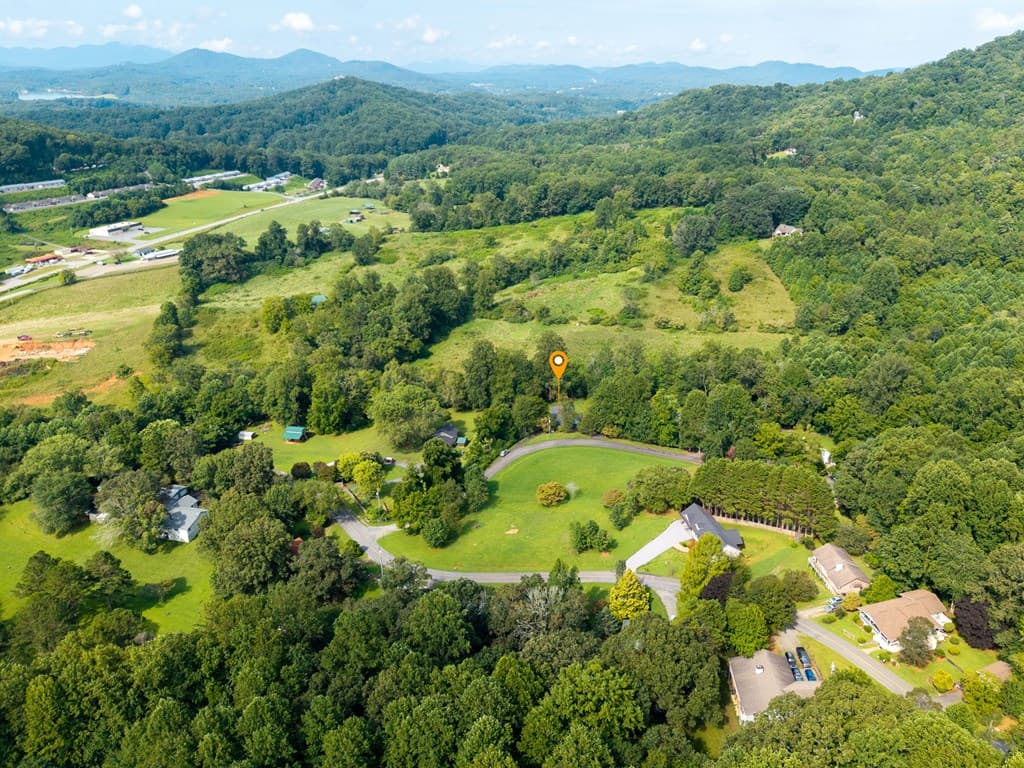 55 Chatuge Hills Drive, Hayesville NC 28904 - Photo