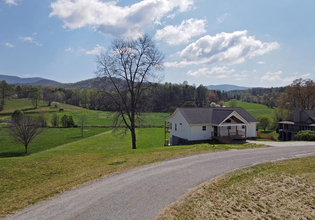397 Everetts View, Blairsville GA 30512 - Primary photo