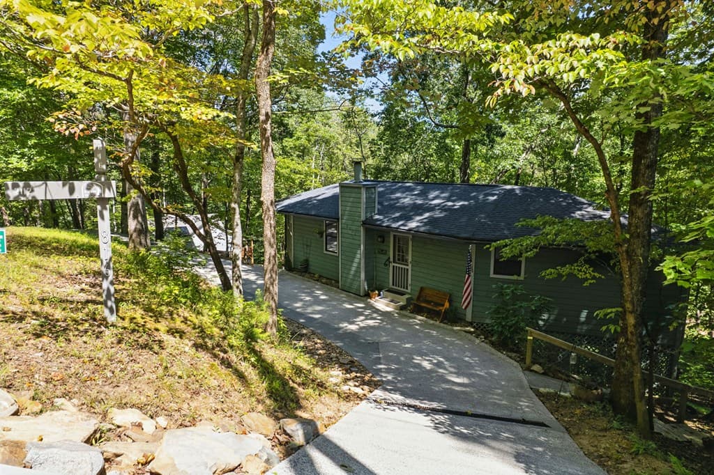 816 Mulligan Way, Jasper GA 30143 - Photo