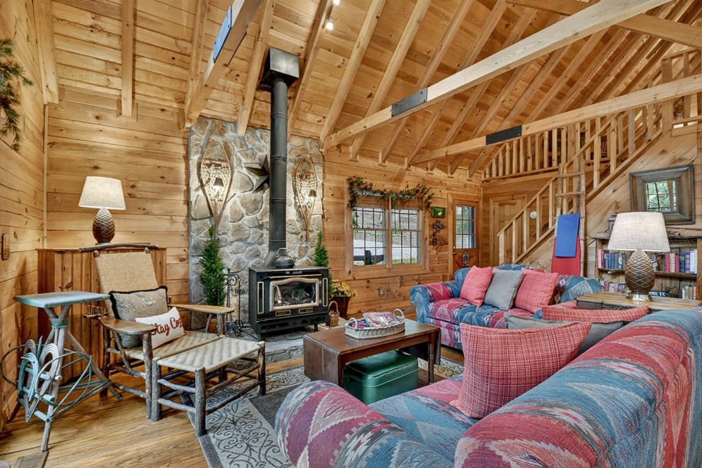 270 Walnut Mountain Road, Ellijay GA 30540 - Photo