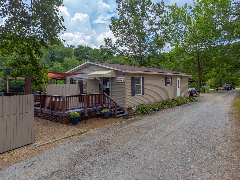 270 Deyton Camp Road, Robbinsville NC 28771 - Photo
