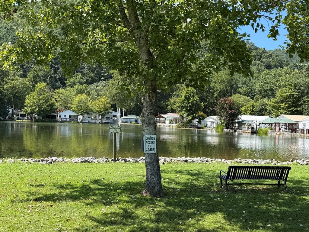 4225 River Bank Run, Hiawassee GA 30546 - Photo