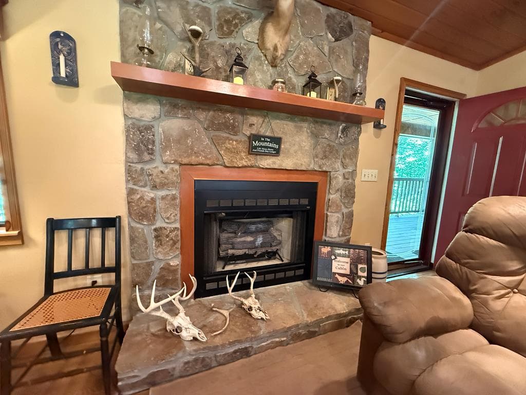 223 Mountain Breezes Drive, Hayesville NC 28904 - Photo