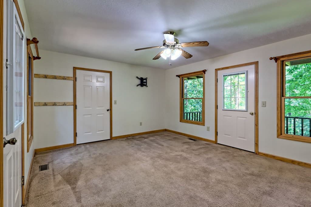 2204 Cedar Cliff Road, Hiawassee GA 30546 - Photo
