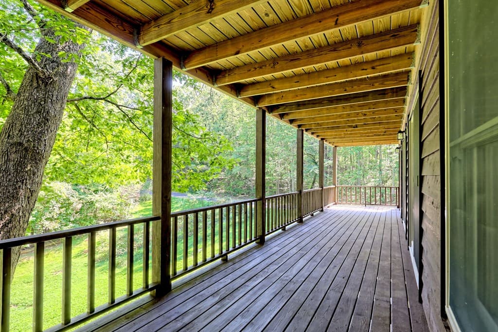2204 Cedar Cliff Road, Hiawassee GA 30546 - Photo