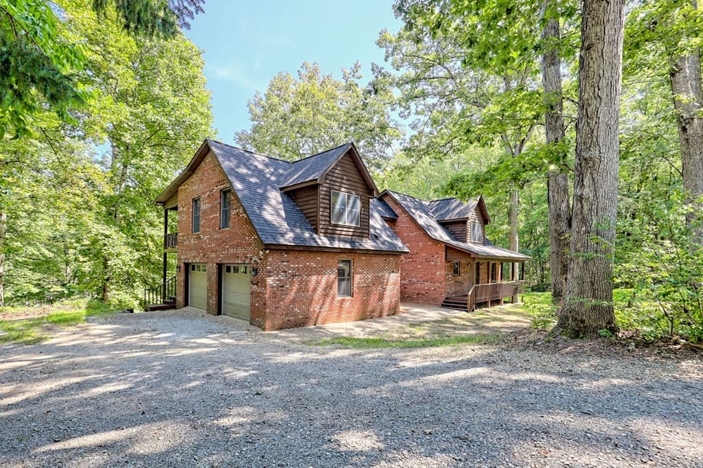 2204 Cedar Cliff Road, Hiawassee GA 30546 - Photo