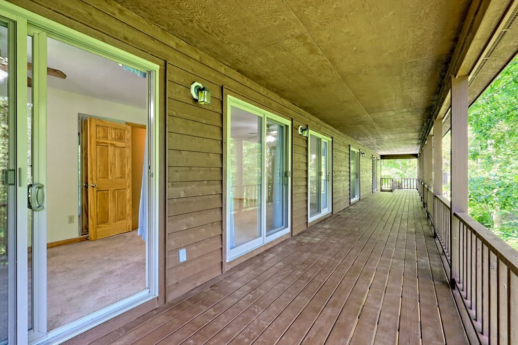 2204 Cedar Cliff Road, Hiawassee GA 30546 - Photo