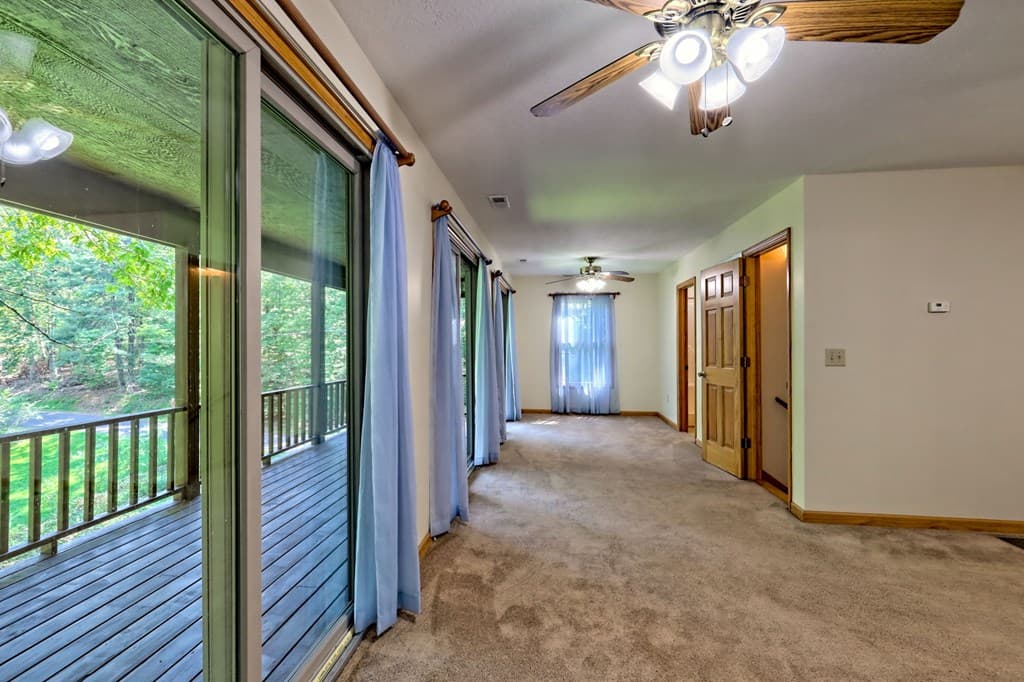 2204 Cedar Cliff Road, Hiawassee GA 30546 - Photo