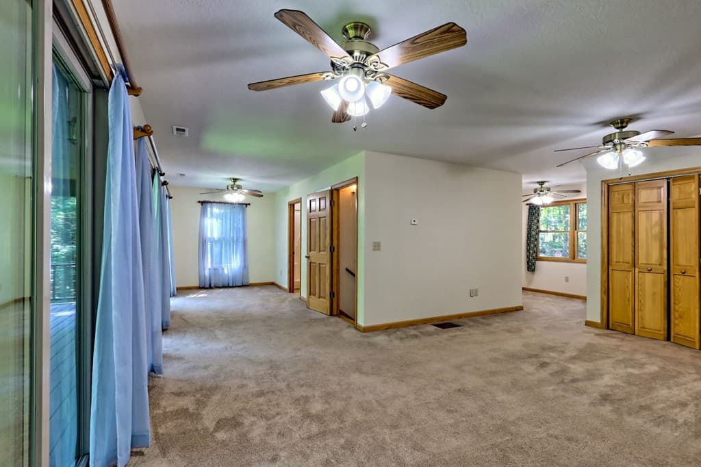 2204 Cedar Cliff Road, Hiawassee GA 30546 - Photo