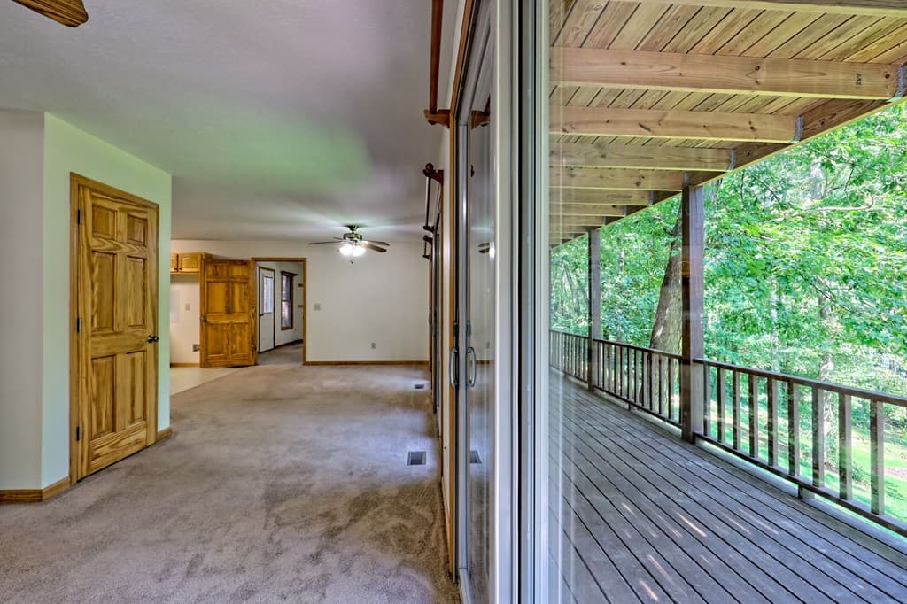 2204 Cedar Cliff Road, Hiawassee GA 30546 - Photo