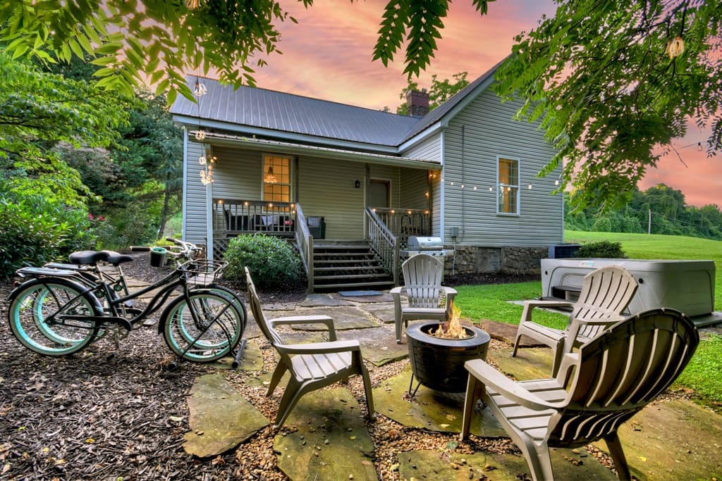 266 Ada Street, Blue Ridge GA 30513 - Photo