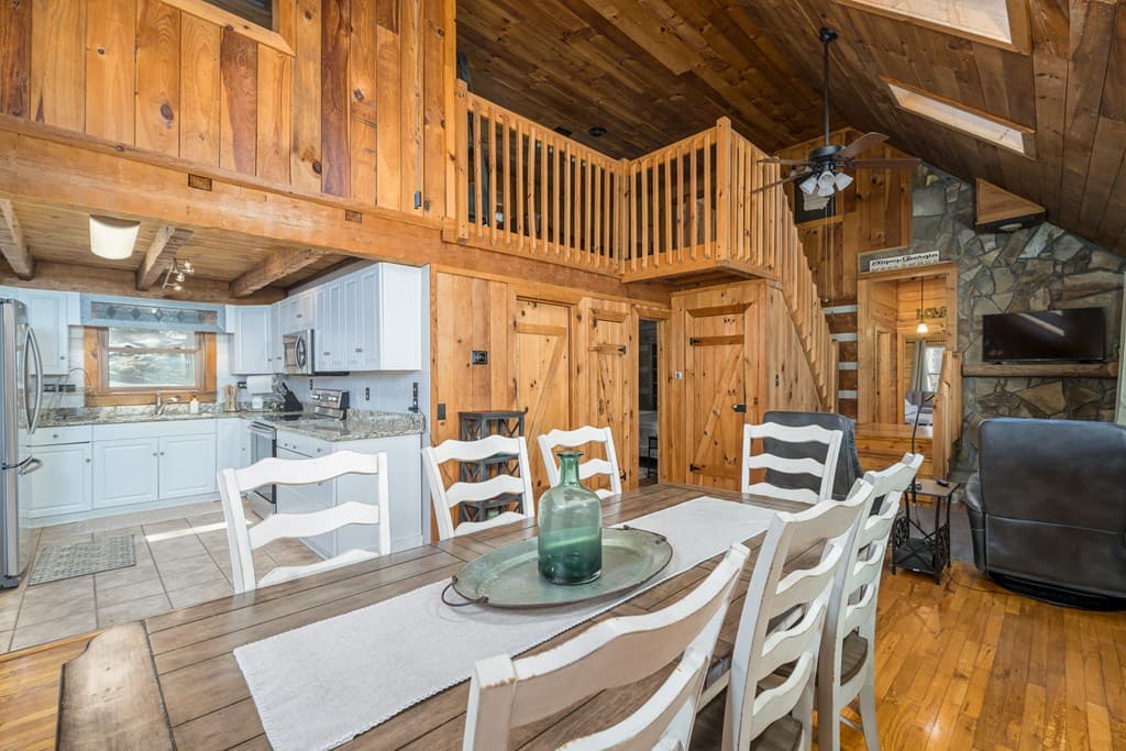 193 Alm Lane, Ellijay GA 30540 - Photo