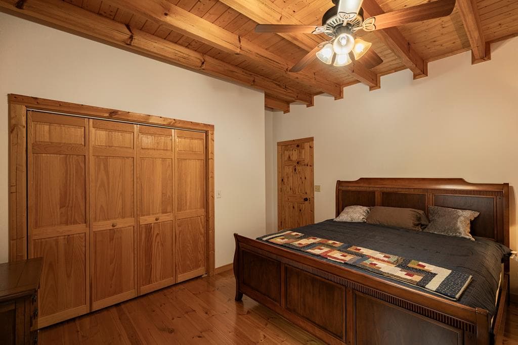 71 S Hidden Valley Drive, Ellijay GA 30536 - Photo